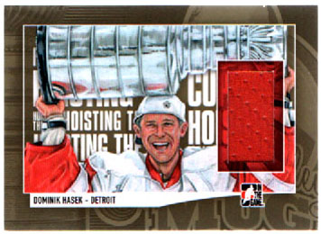 2013-14 ITG Lord Stanley's Mug HOISTING The CUP Jerseys GOLD Dominik Hasek Red Wings #HTC30