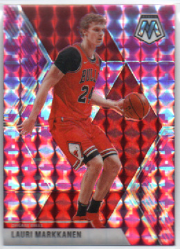 2019-20 NBA Panini Mosaic PINK CAMO Prizm #97 Lauri Markkanen Chicago Bulls