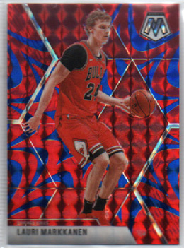 2019-20 NBA Panini Mosaic REACTIVE BLUE Prizm #97 Lauri Markkanen Chicago Bulls